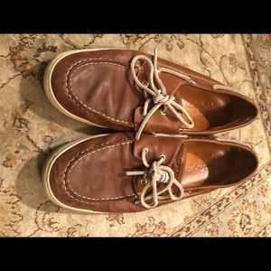 Sperry used boat shoe light brown